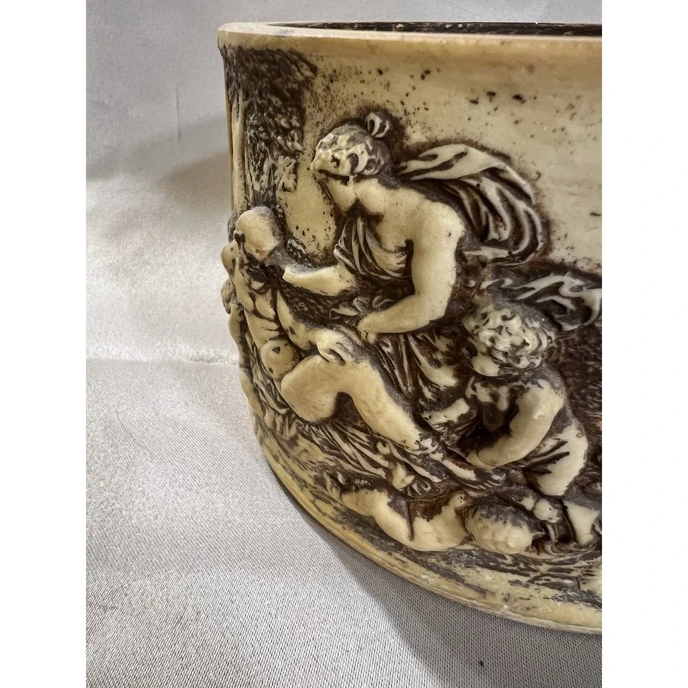 STUNNING GREEK PLANTER 